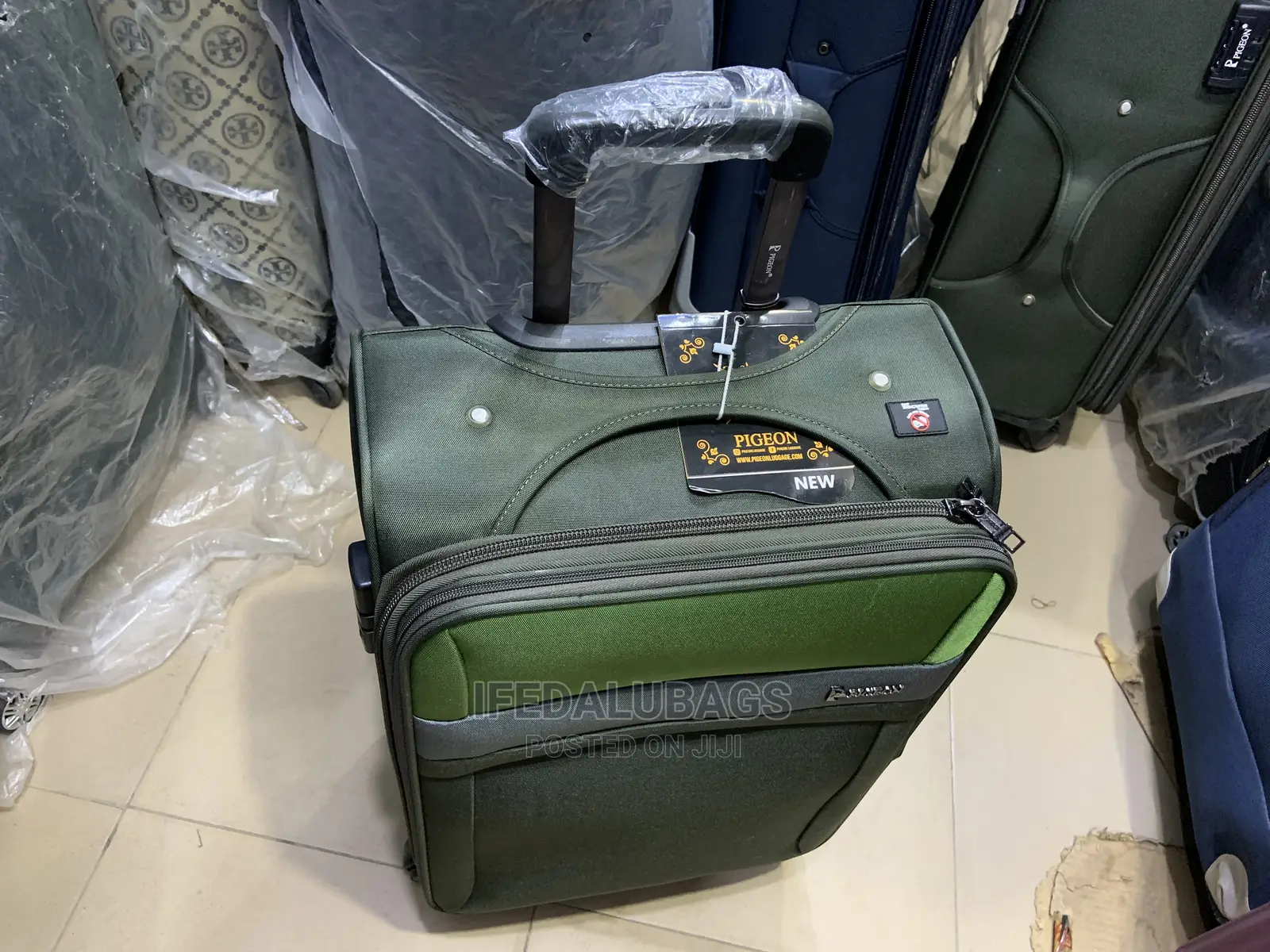 Small Size Quality Imported Traveling Luggage