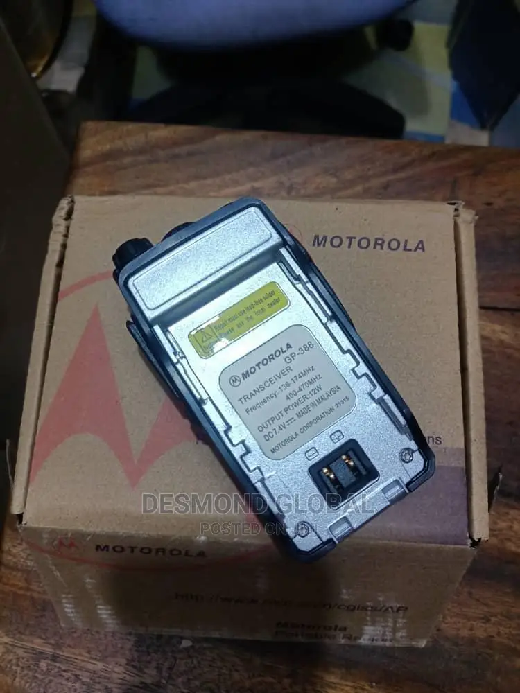 Motorola Gp388 Dual Band Walkie Talkie