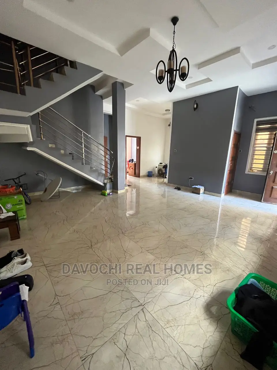 4bdrm Duplex in Chevron Drive for rent