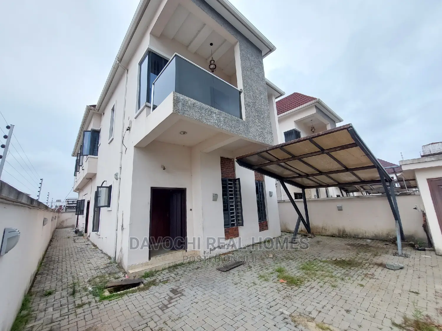 4bdrm Duplex in Orchid Road, Chevron for rent