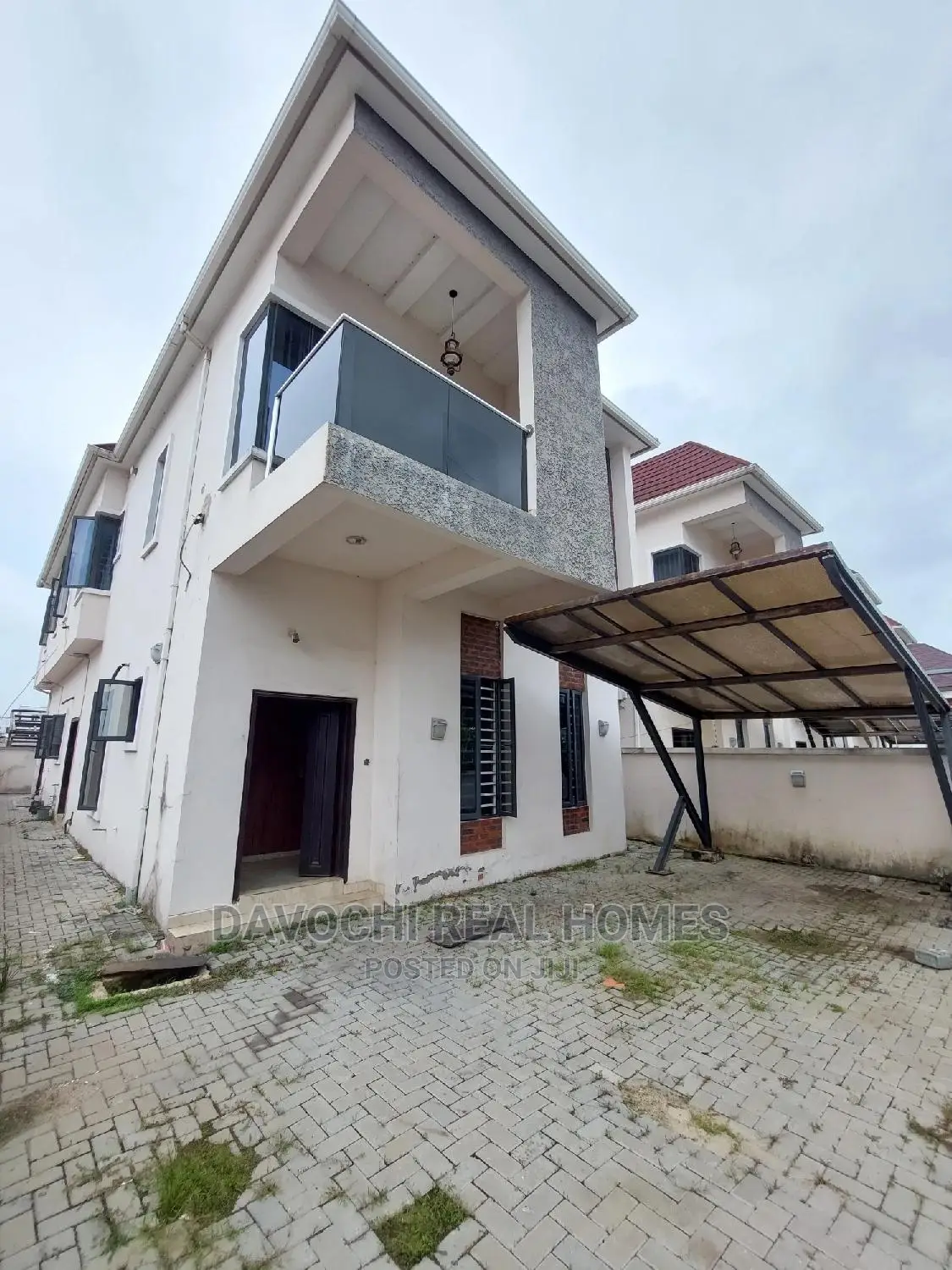 4bdrm Duplex in Orchid Road, Chevron for rent