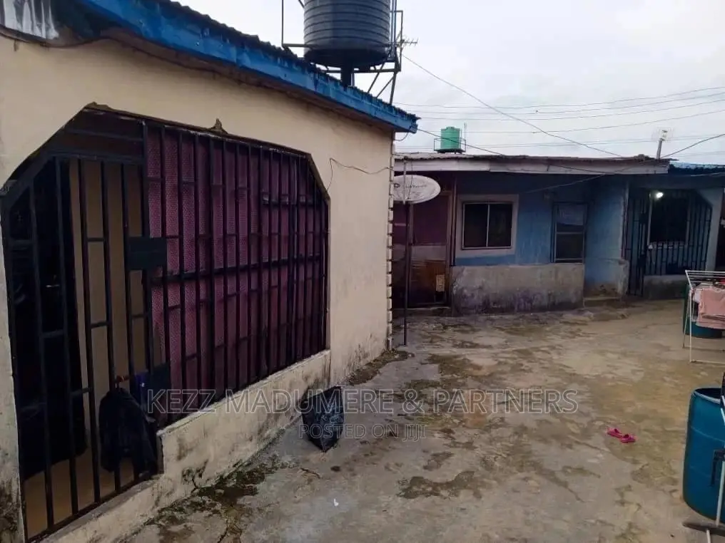 8bdrm Block of Flats in Eligbolo, Port for sale