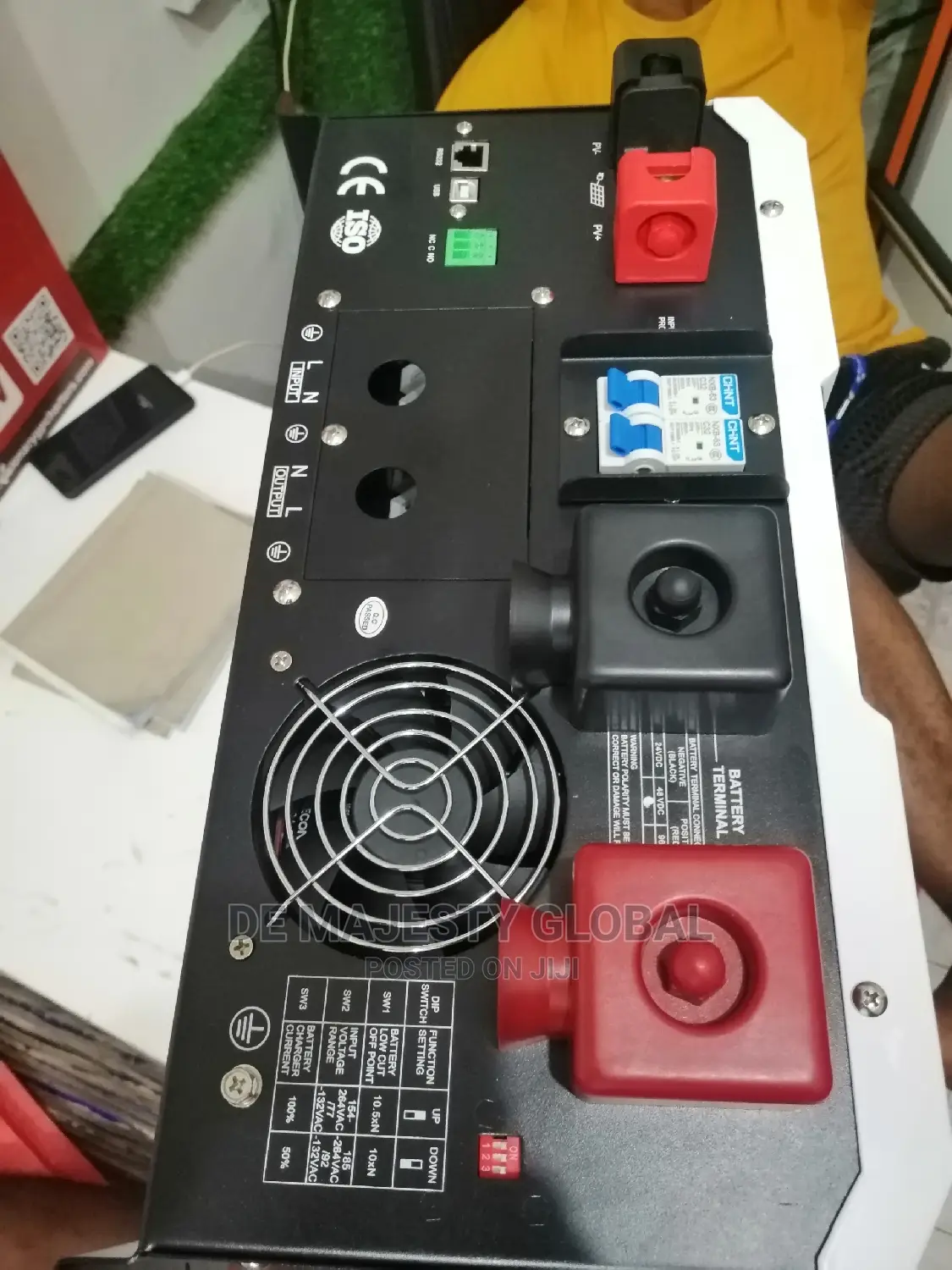7.5kva 48V Yohako Hybrid Inverter With 100A Charge Contrl
