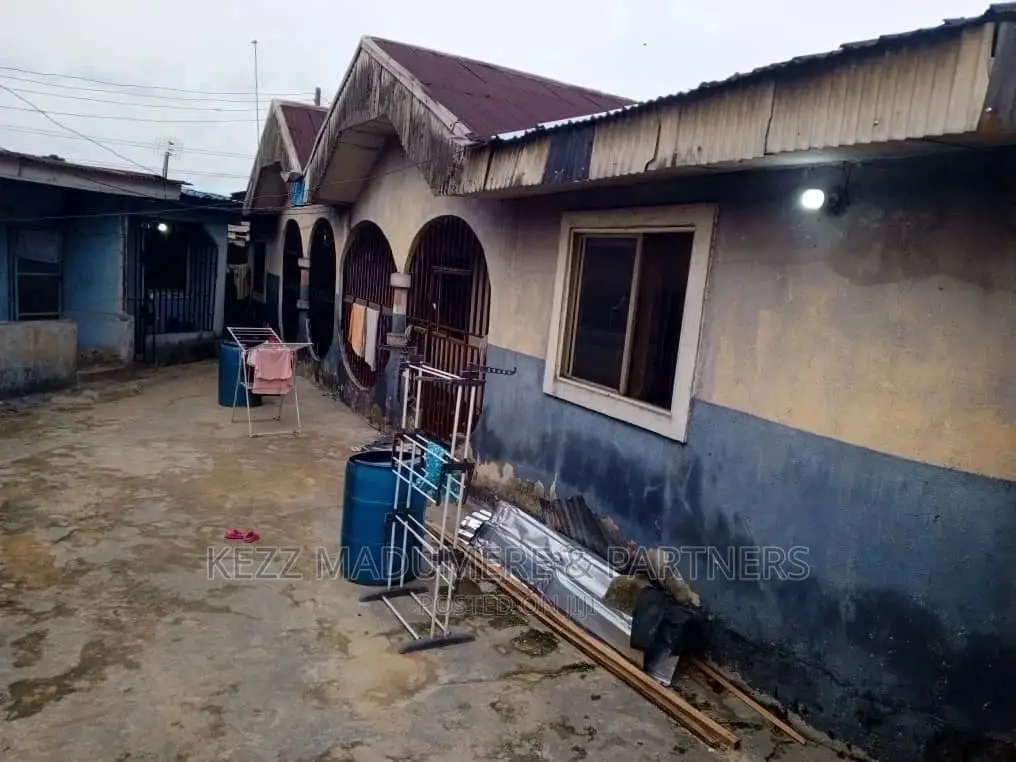 8bdrm Block of Flats in Eligbolo, Port for sale