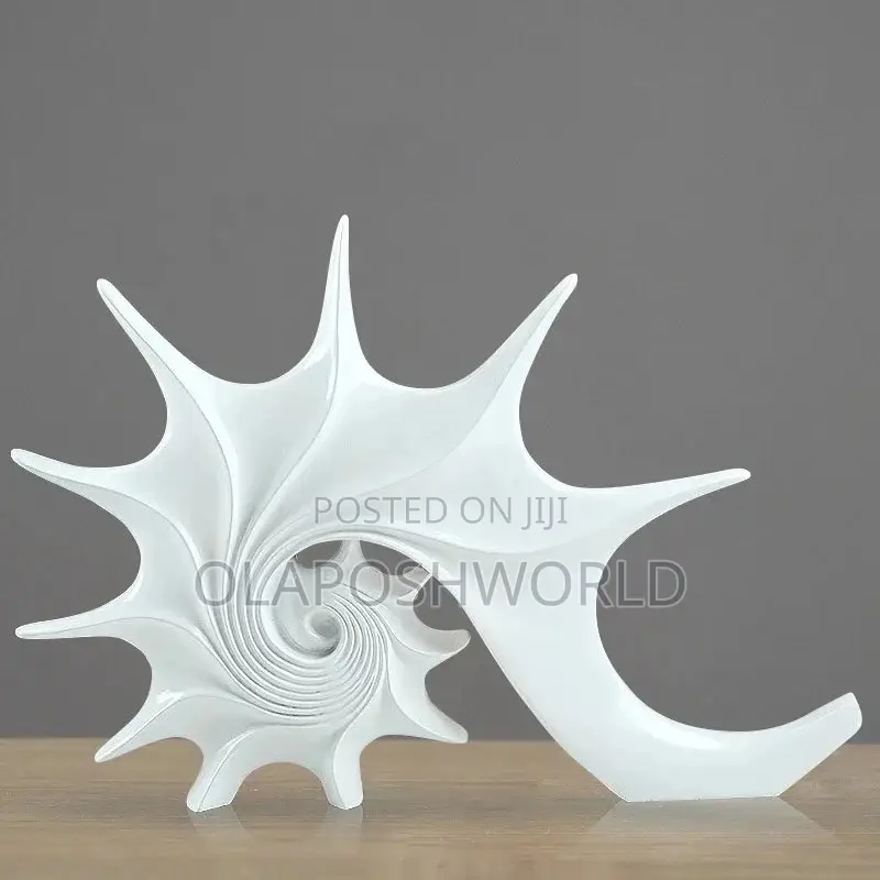 Decorative Figurines