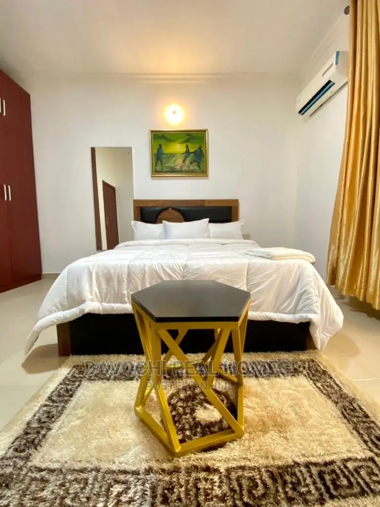 Furnished 3bdrm Apartment in Bourdillon Court, Chevron for rent