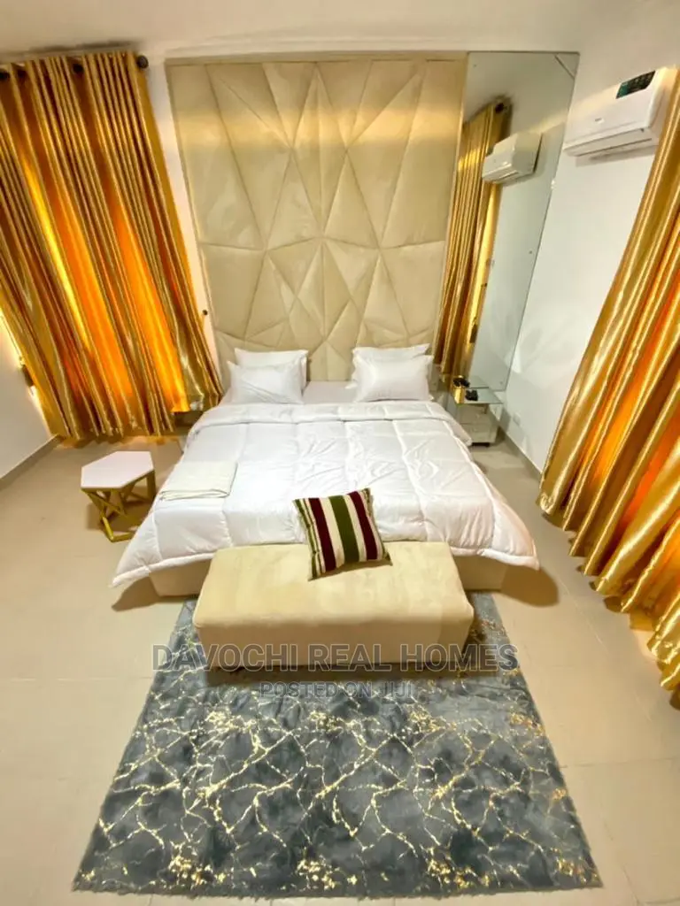 Furnished 3bdrm Apartment in Bourdillon Court, Chevron for rent