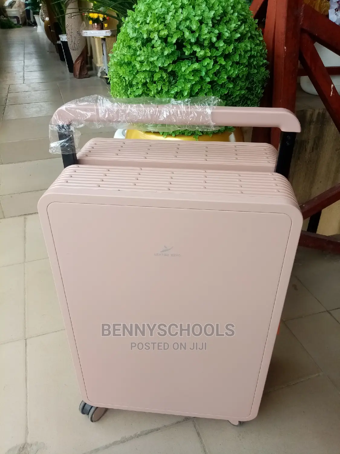 Medium Peach Leaves King Executive Trav Luggagecelebrity Box