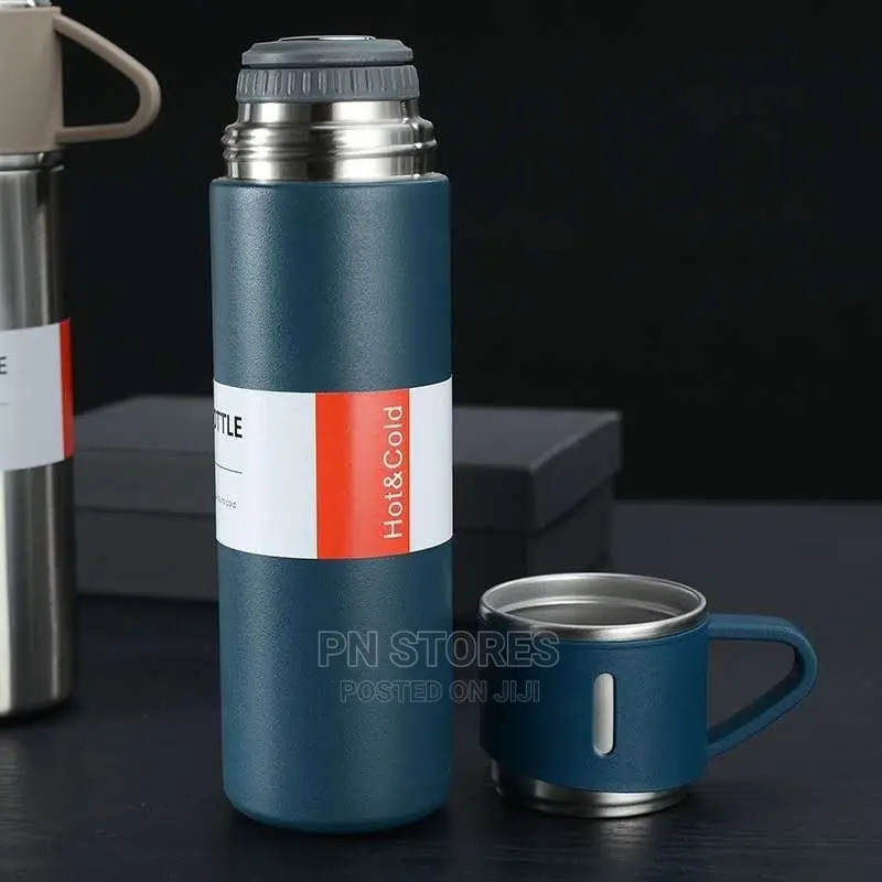 Vacuum Flask Set With 3 Cups