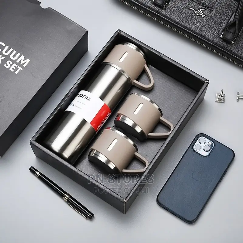 Vacuum Flask Set With 3 Cups