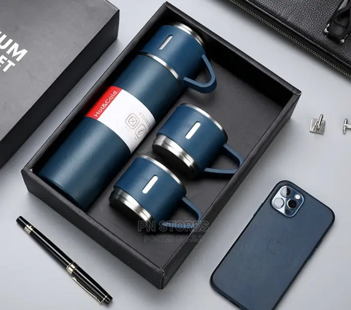 Vacuum Flask Set With 3 Cups