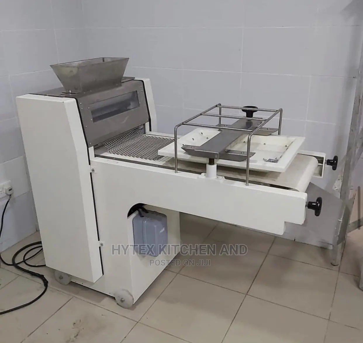 Spiral Dough Moulder