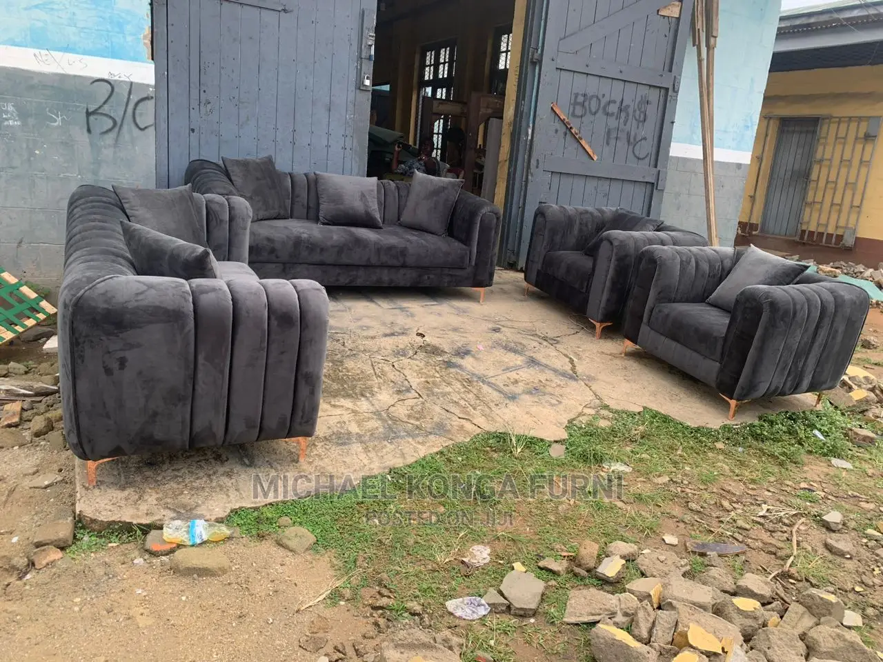 Classic 7 Seater Living Room Fabric Made Sofa Chair.