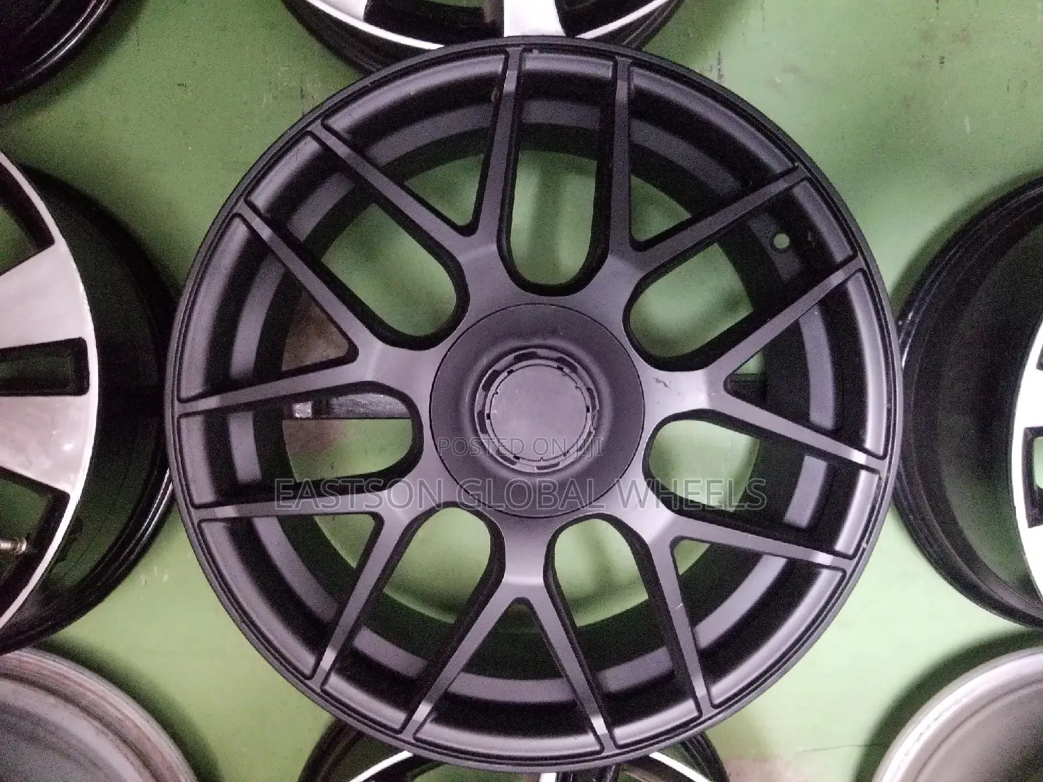 19* Alloy Rim Pure Black Mercedes Benz
