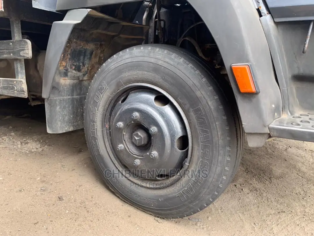 Mecedeces Benz 814 Container Body 2004 Grey