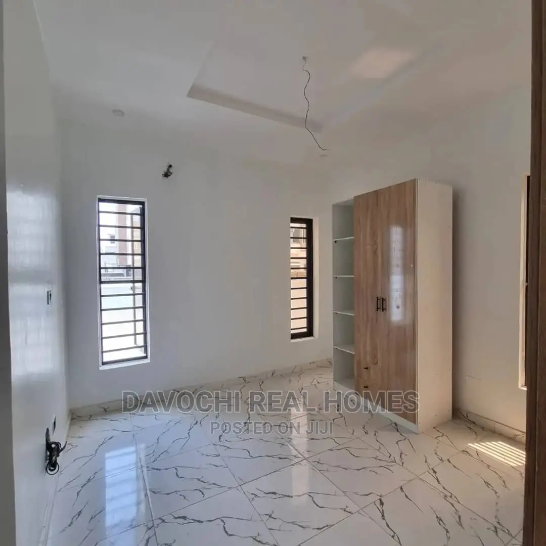 2bdrm Apartment in Orchid Road, Ikota for rent