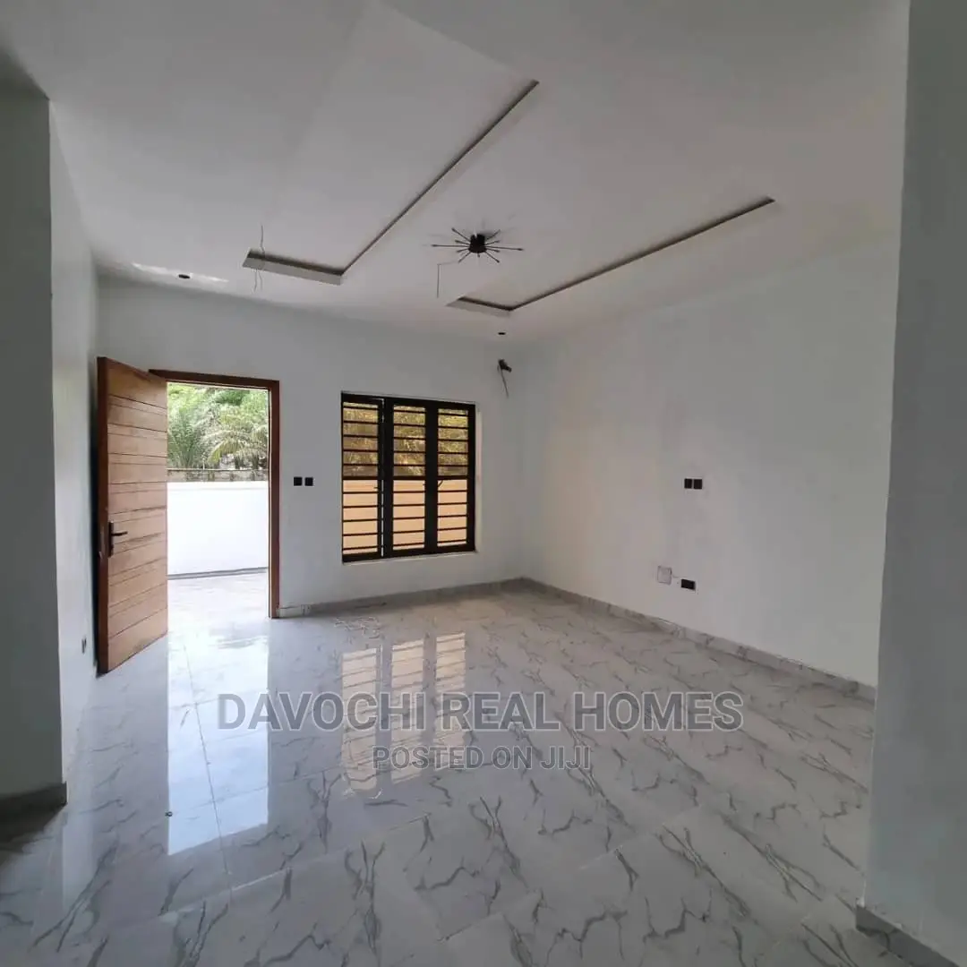 2bdrm Apartment in Orchid Road, Ikota for rent
