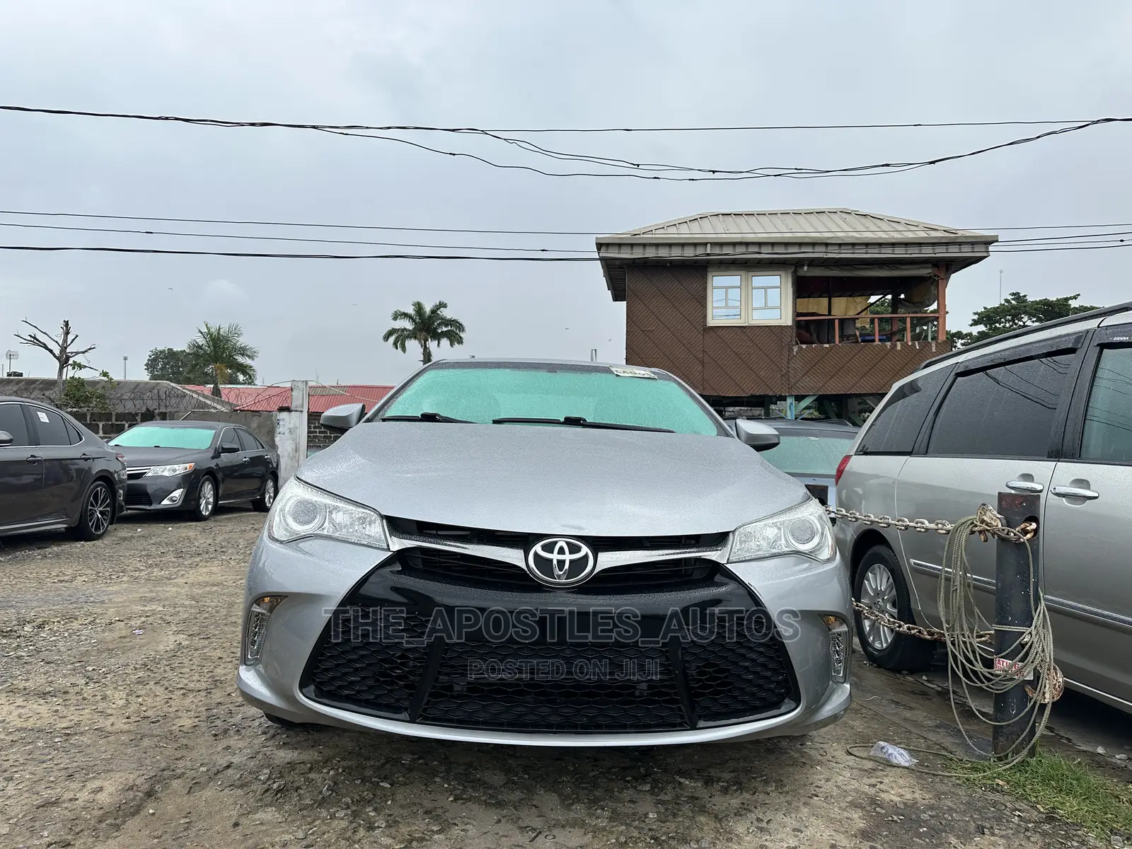 Toyota Camry SE 4dr Sedan (2.5L 4cyl 6A) 2015 Silver