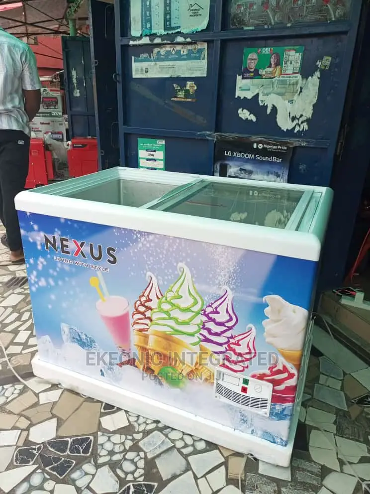 Nexus Ice Cream Freezer With Top Glass