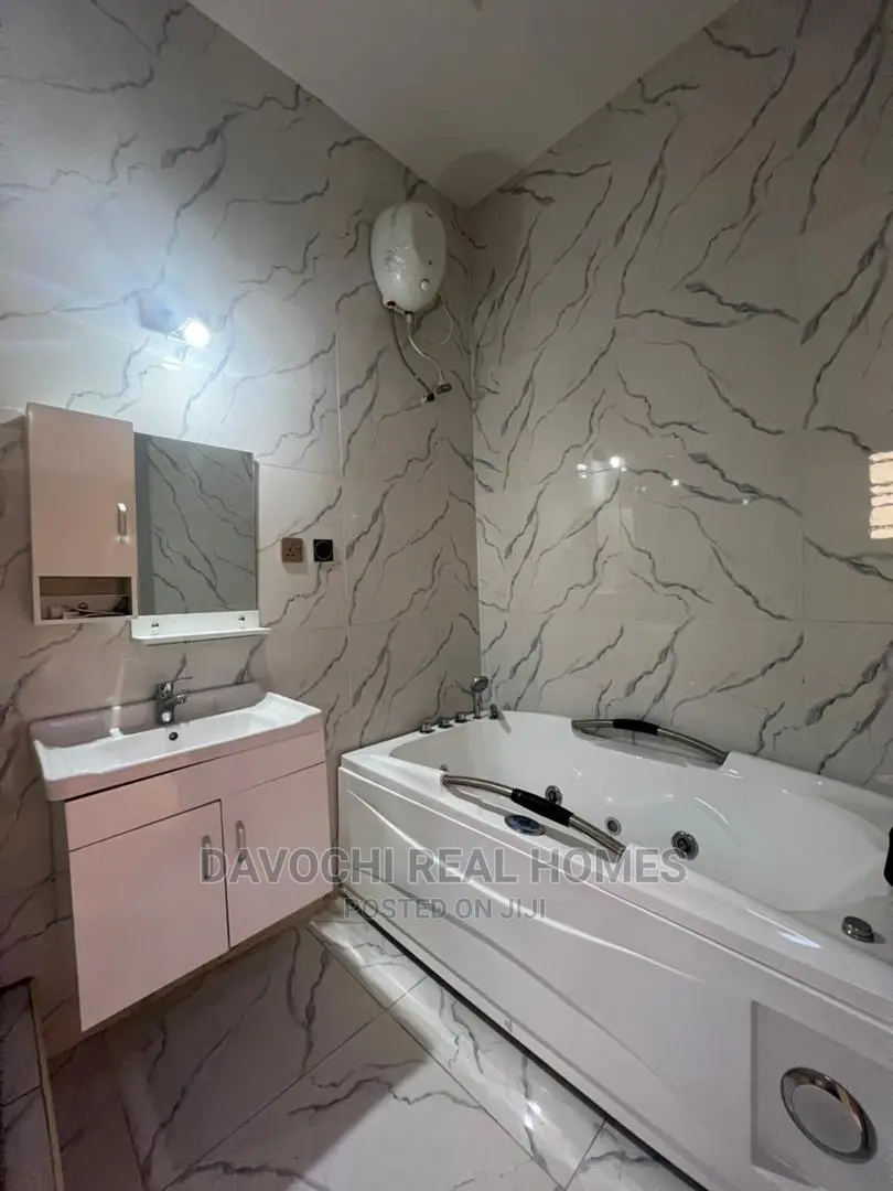 Furnished 4bdrm Duplex in Chevron Second Toll for rent