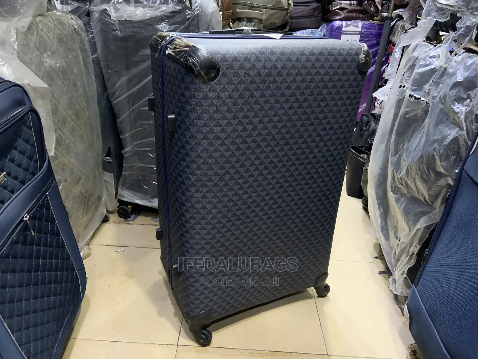 Quality Big Size Star Express Traveling Luggage