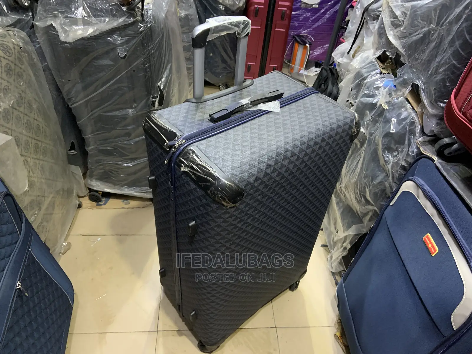Quality Big Size Star Express Traveling Luggage
