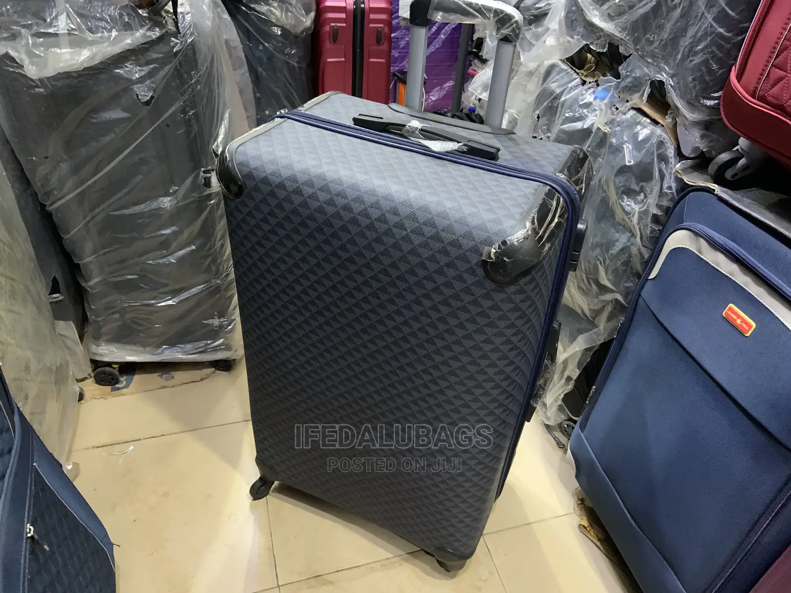 Quality Big Size Star Express Traveling Luggage