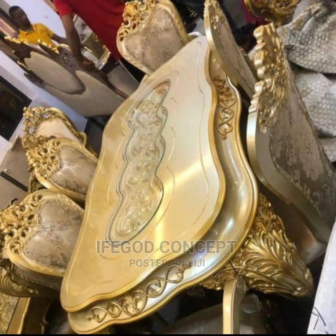 Royal Dining Set
