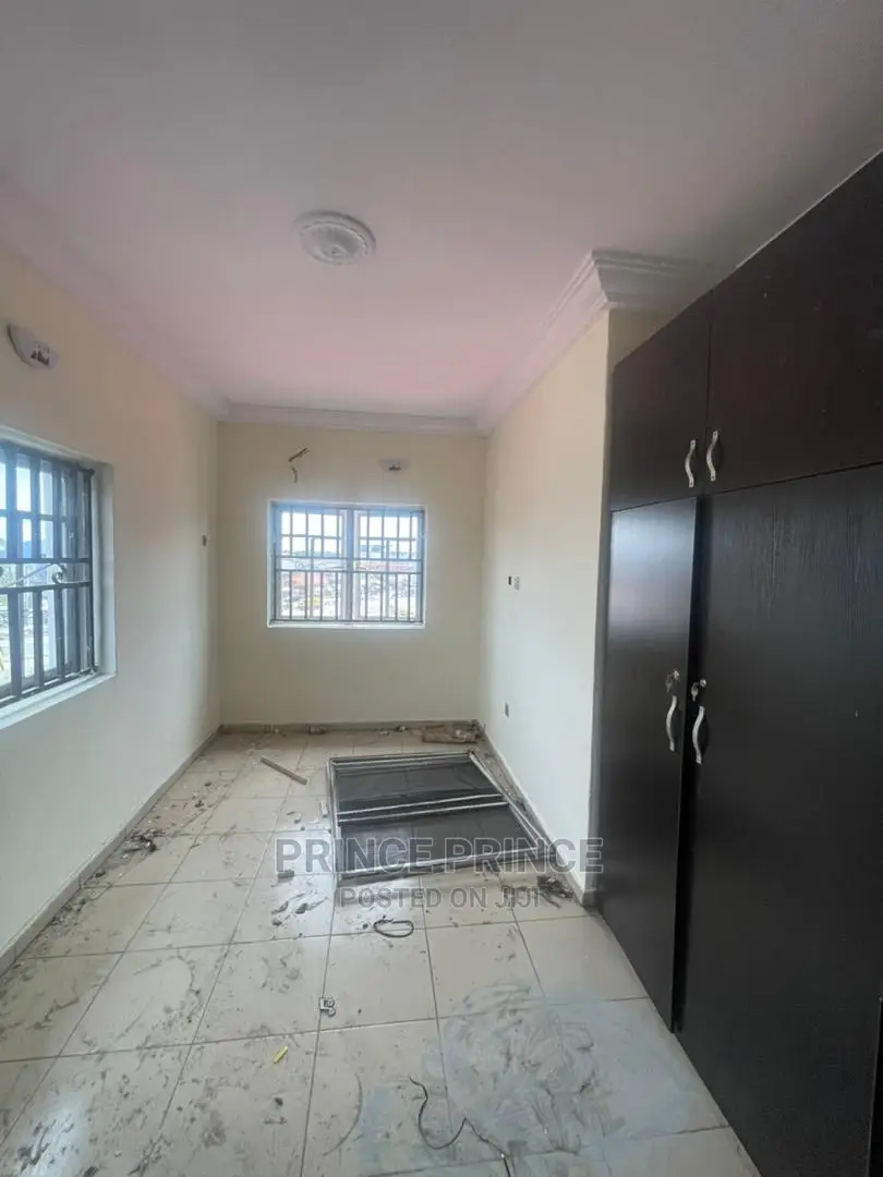 Furnished 3bdrm Block of Flats in Surulere for rent