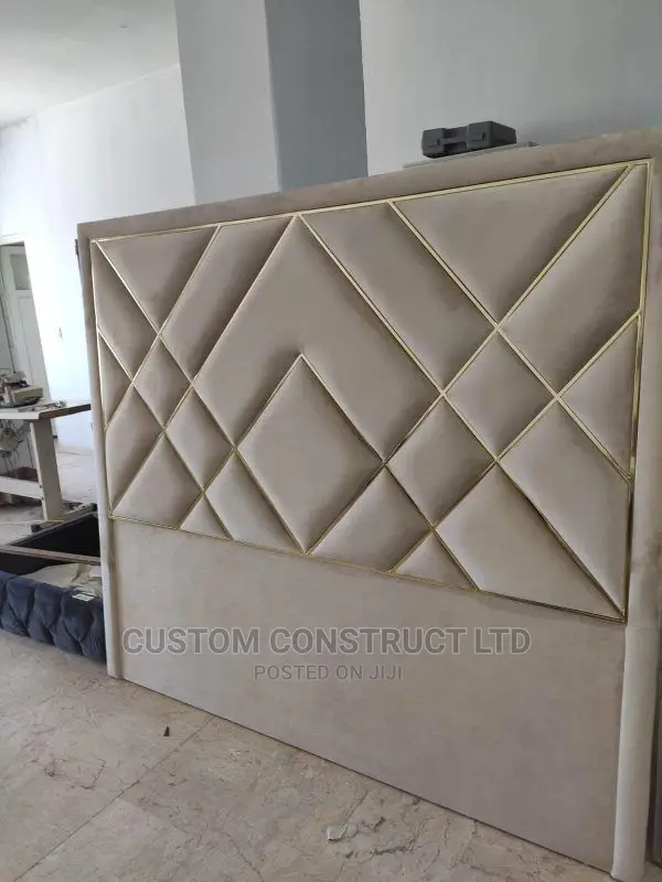 41⁄2 Feet Bespoke Bedframe Upholstery