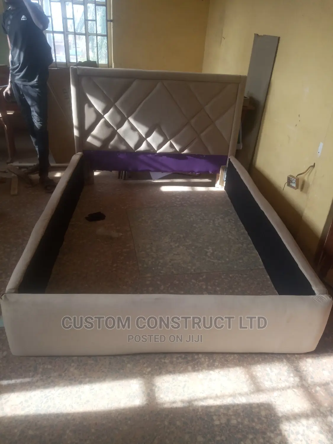 41⁄2 Feet Bespoke Bedframe Upholstery