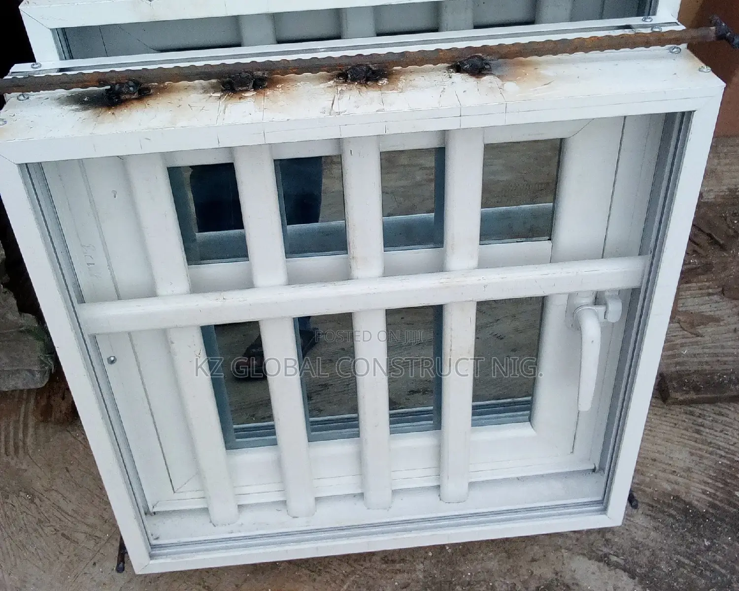 Toilet Aluminum Casement Window With Burglary and Net.