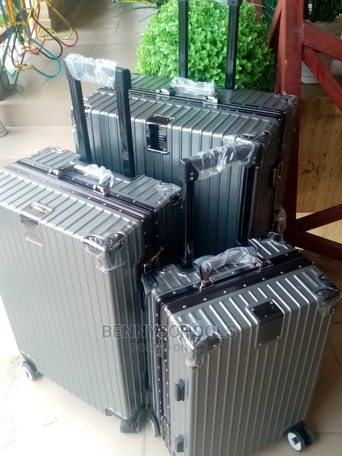 Set of 3 Aluminum Traveling Luggage Boxes