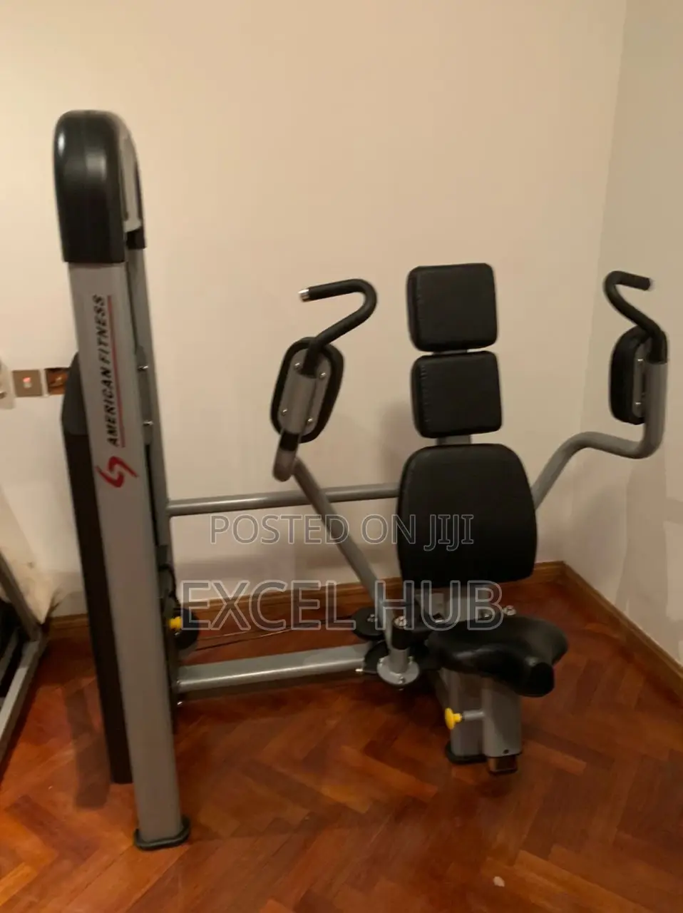 Seated Chest Press Machine