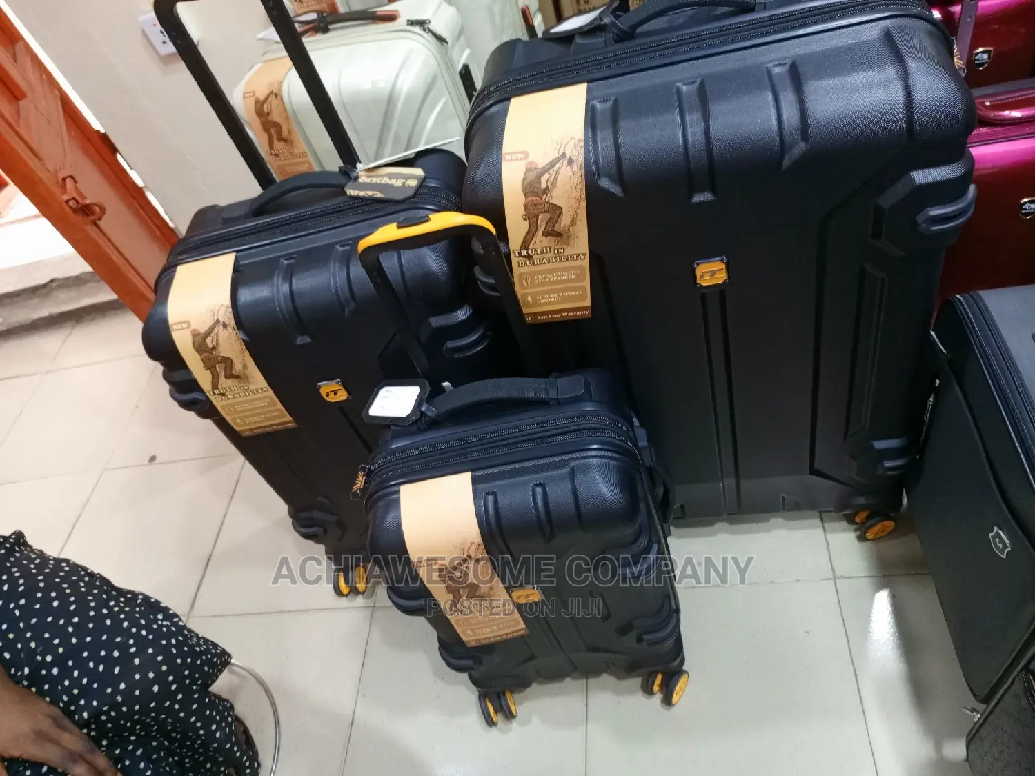 Expandable Zipper Luggage, Very Good Quality.