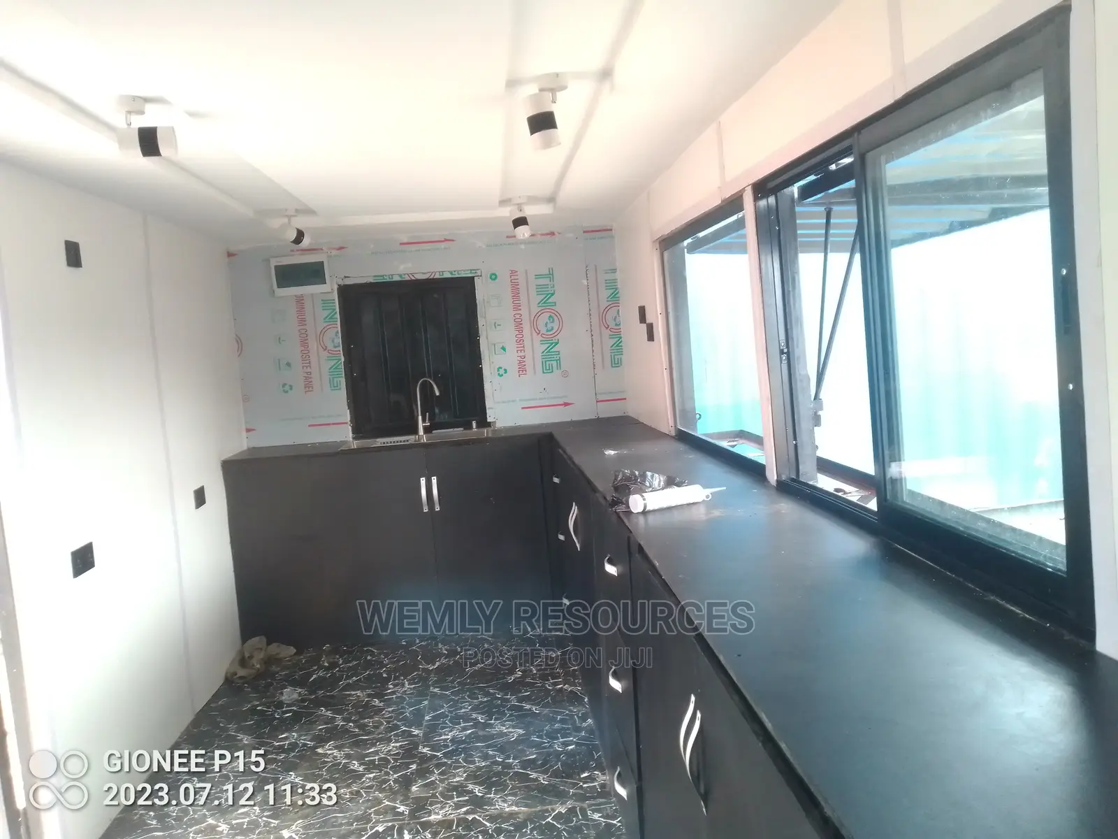 Solar Powered Container Office/House/ Porta Cabin