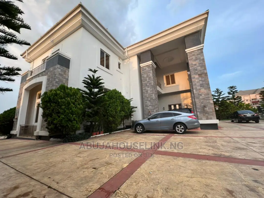 Furnished 7bdrm Duplex in Guzape Abuja for sale