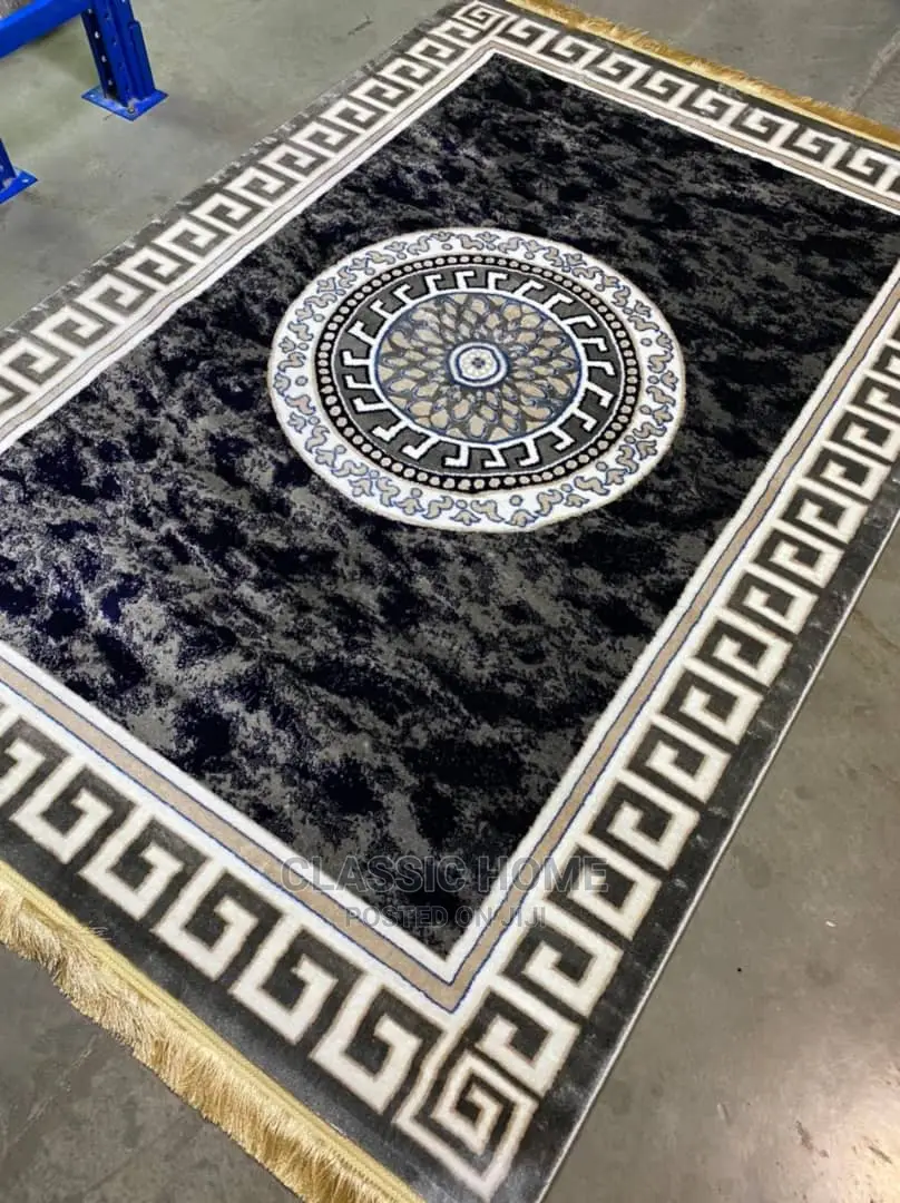 Quality 4 X 6 Living Room Designed Super Soft Center Rug.