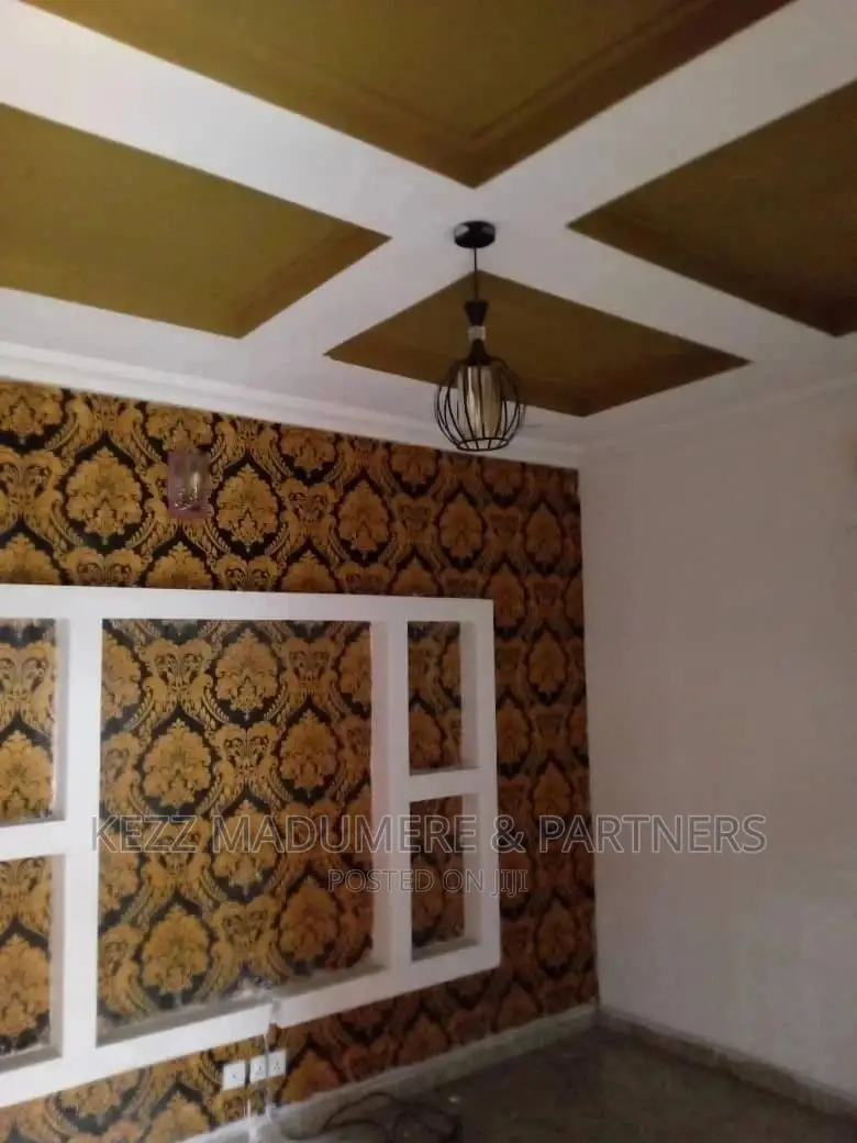10bdrm Duplex in Rd Road, O Ff Okporo, Port-Harcourt for sale