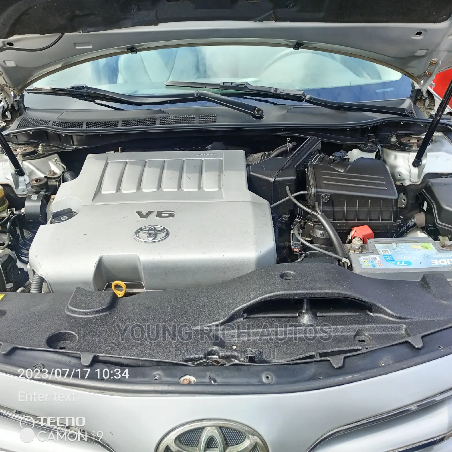 Toyota Camry 2011 Silver