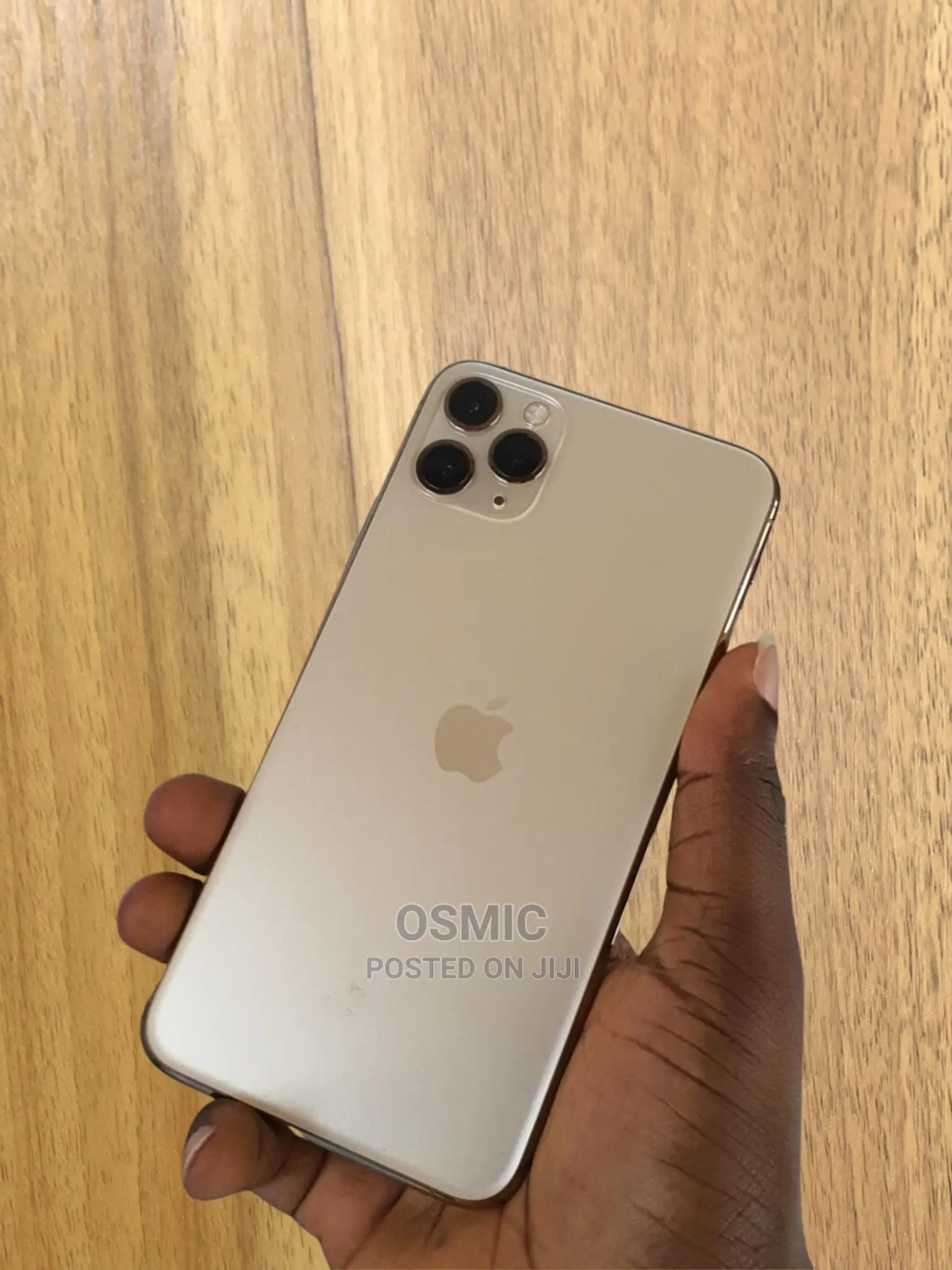 New Apple iPhone 11 Pro Max 64 GB Gold