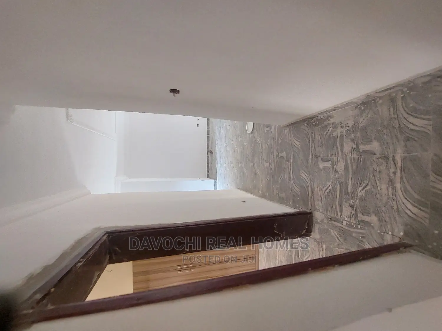 3bdrm Apartment in Orchid Road, Lekki for rent