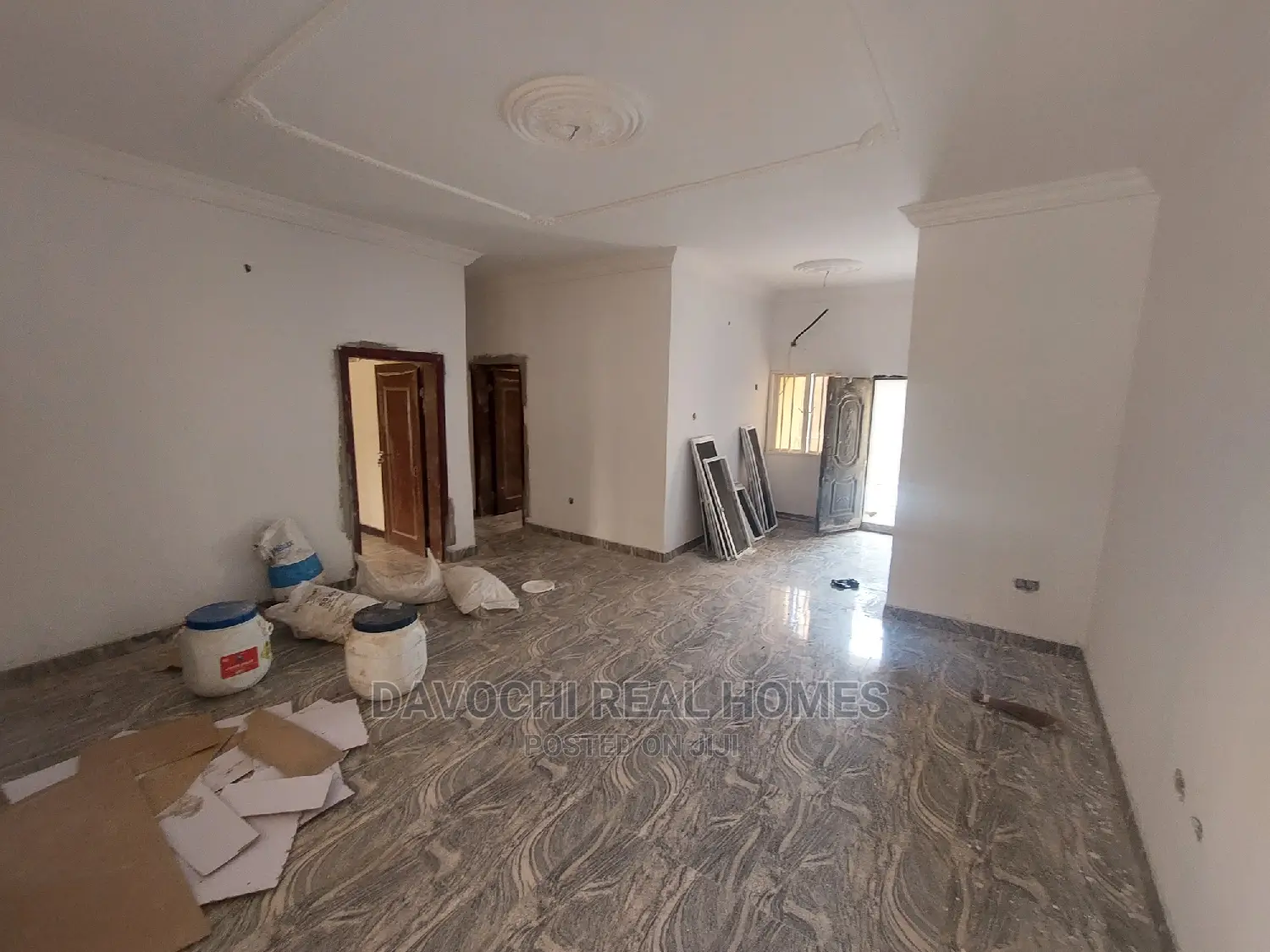 3bdrm Apartment in Orchid Road, Lekki for rent