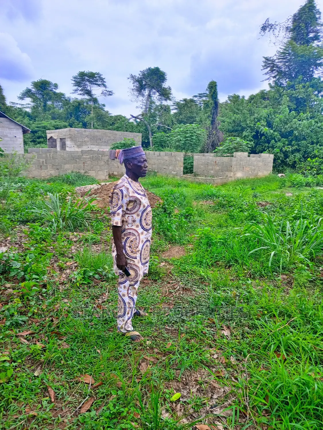 Acres of Land for Sale at Lagos-Ibadan Expressway