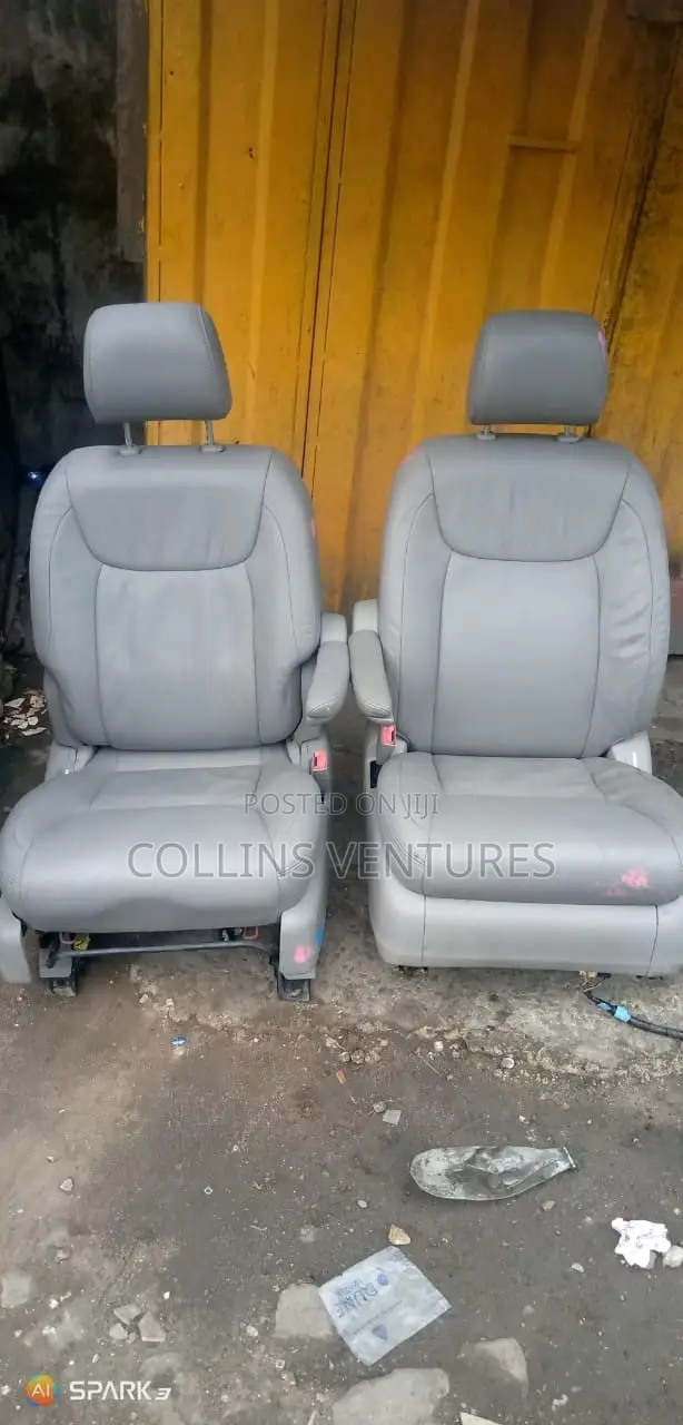 Complete Set of Seat Toyota Slenna 2007