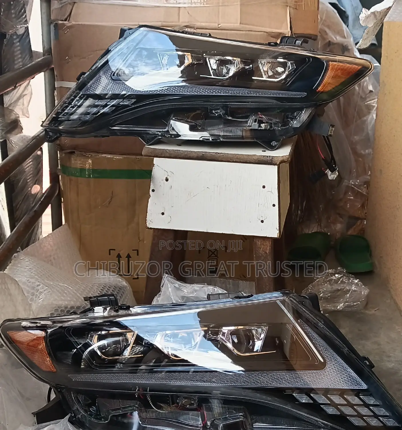 Headlights/Headlamp Venza 2009/2015 Newly Design 3 Torch