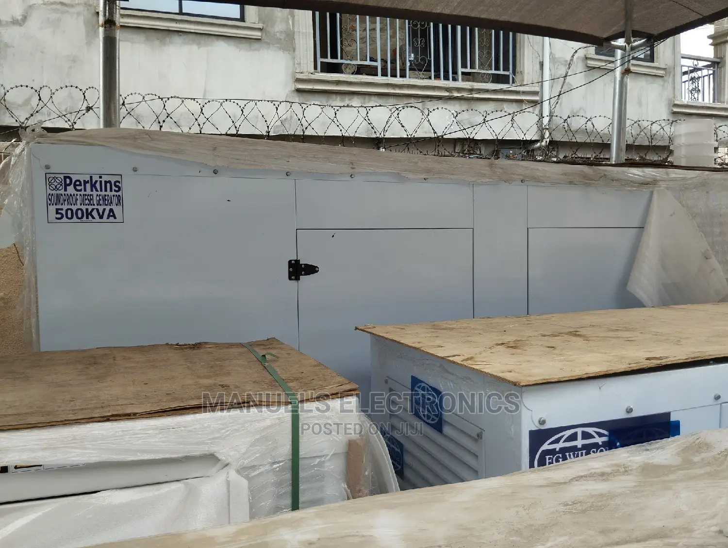 Brand New(500kva) Perkins Diesel Soundproof Generator 2years