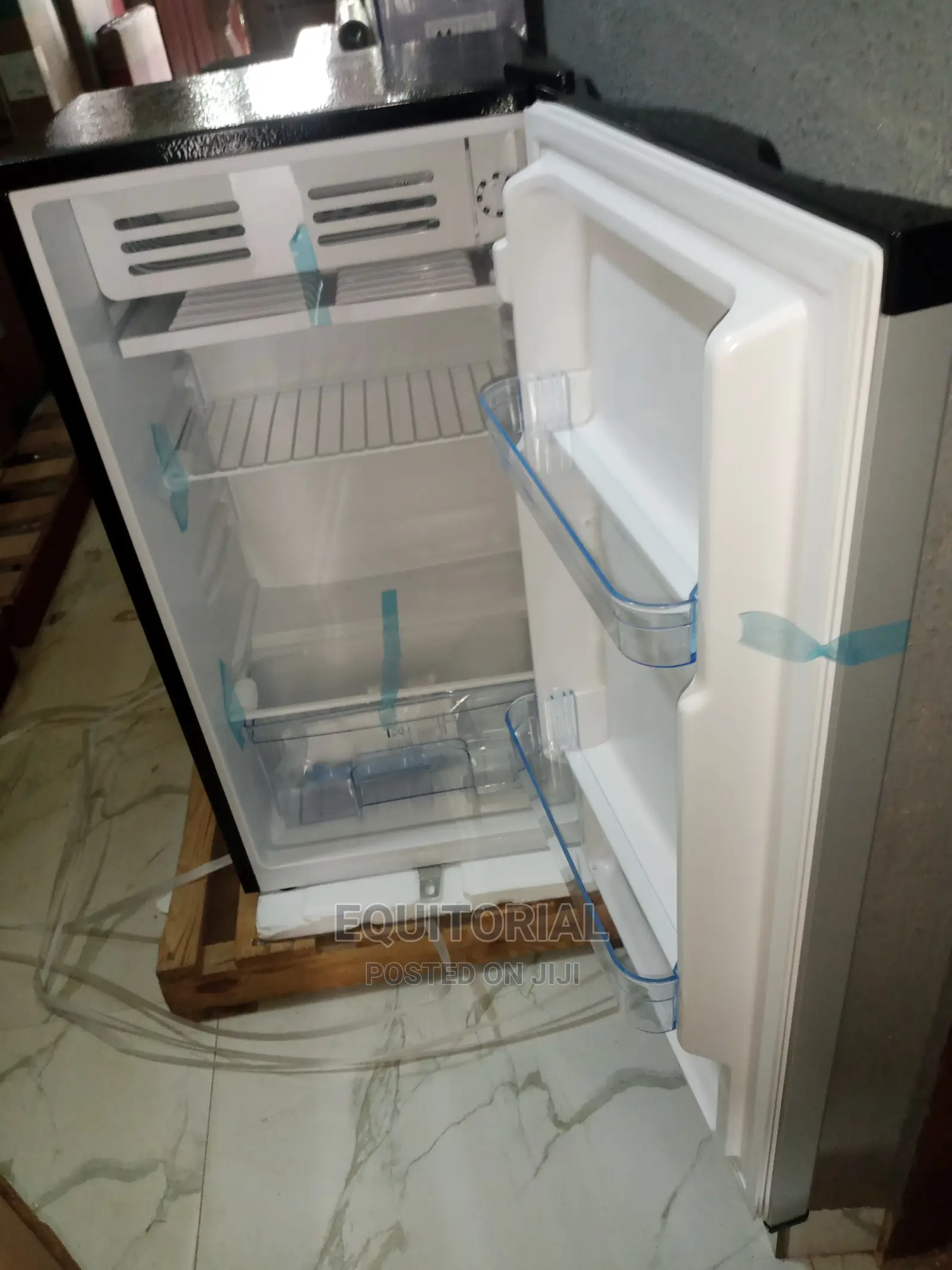 Royal Single Door Refrigerator 90 L