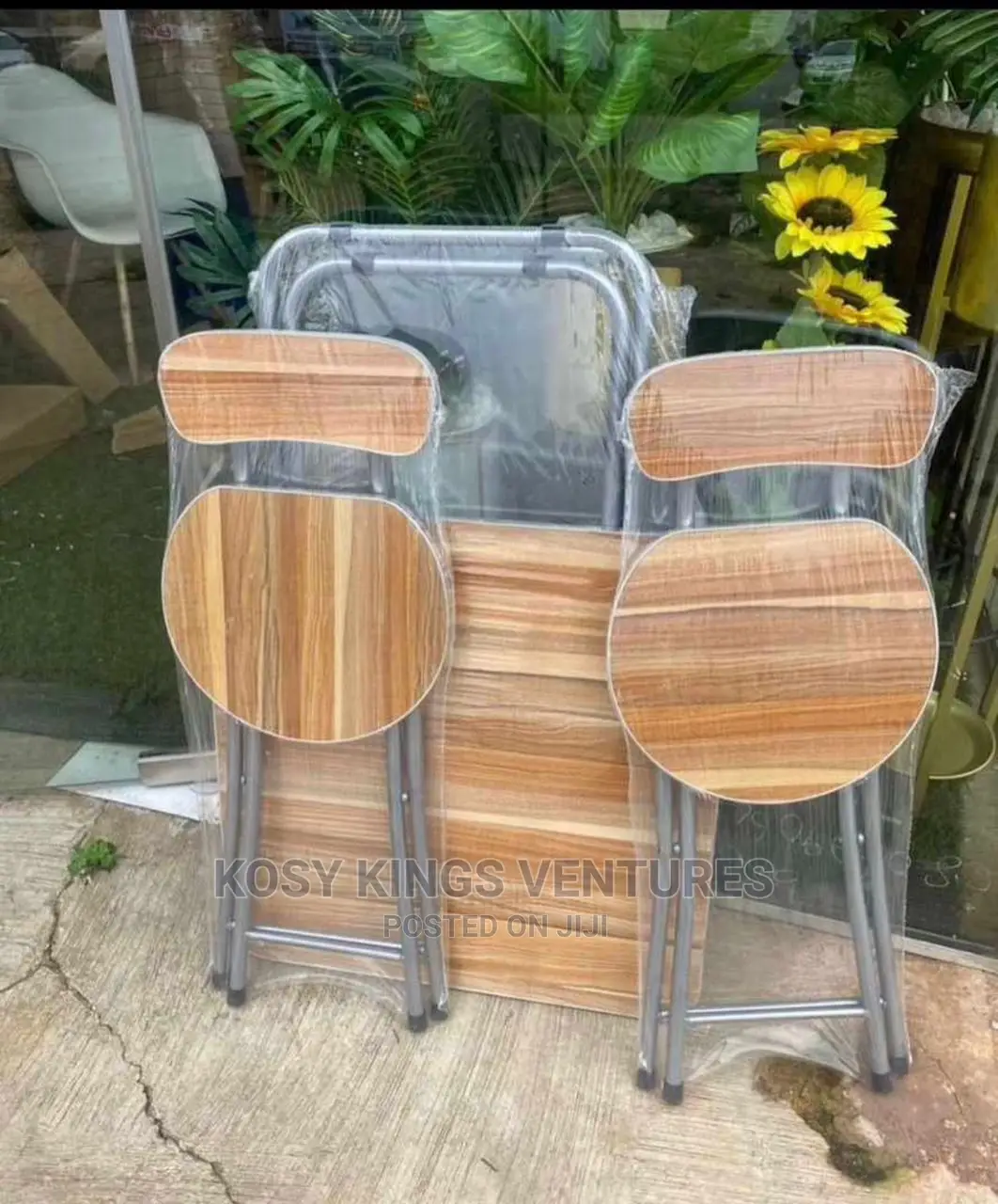 High Quality Table With Two Chairs