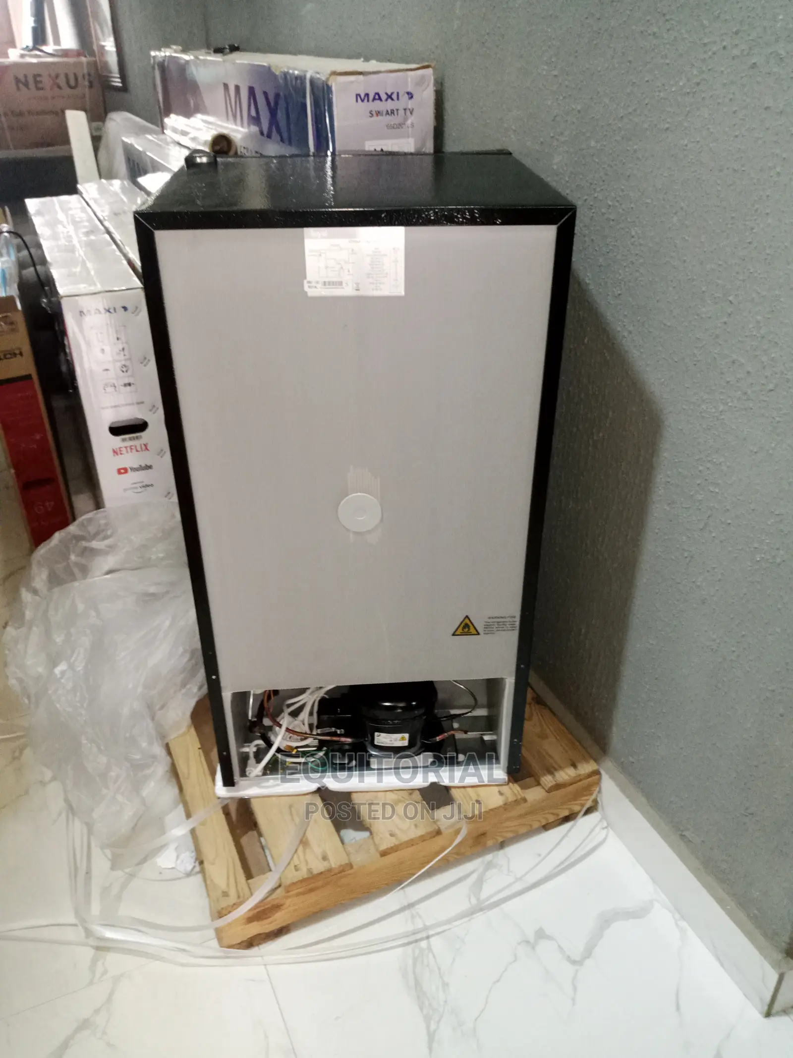 Royal Refrigerator Single Door RBC-100